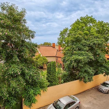White Lily Apartment Klaipeda Exterior photo